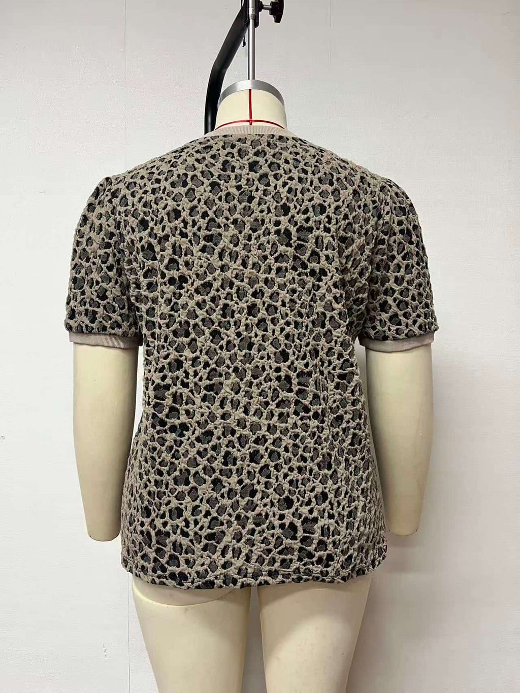 SHF-Leopard Round Neck Sweatshirt